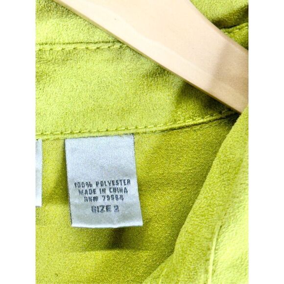 Chicos Shirt Size Large Green Faux Suede Button Down Front Pocket Casual - Picture 6 of 9